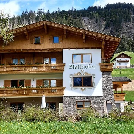 Отель Haus Blatthofer Sankt Lorenzen im Lesachtal Экстерьер фото
