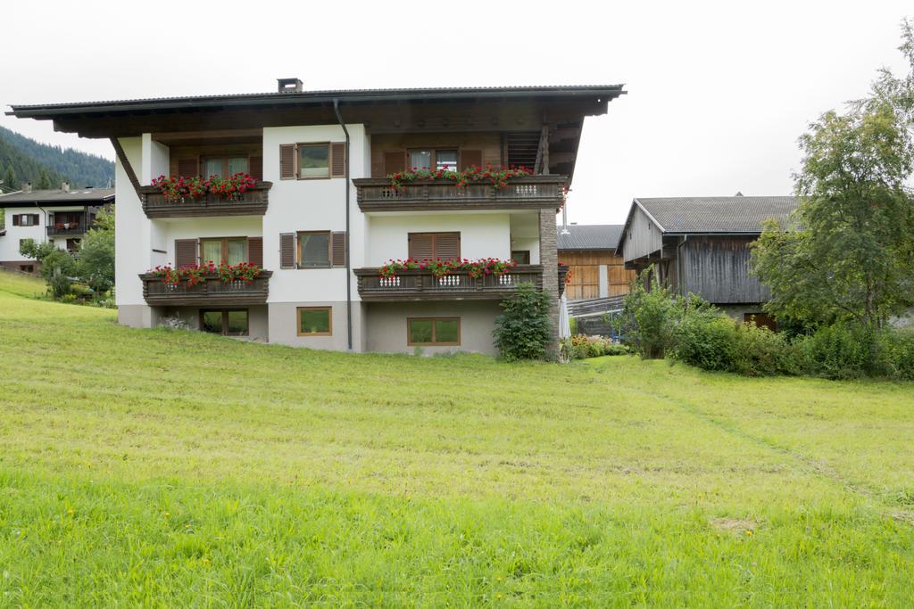 Отель Haus Blatthofer Sankt Lorenzen im Lesachtal Экстерьер фото