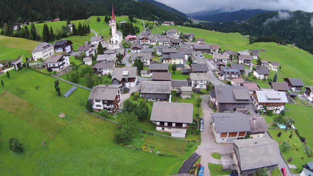 Отель Haus Blatthofer Sankt Lorenzen im Lesachtal Экстерьер фото